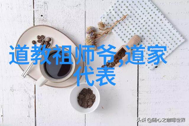 在现代社会背景下无尽追求与精简生活之间存在怎样的张力以及这对个体有什么影响